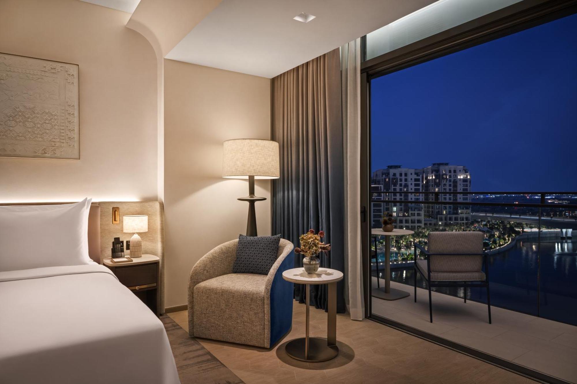 Deluxe Partial Canal View King Complimentary Lagoon Access